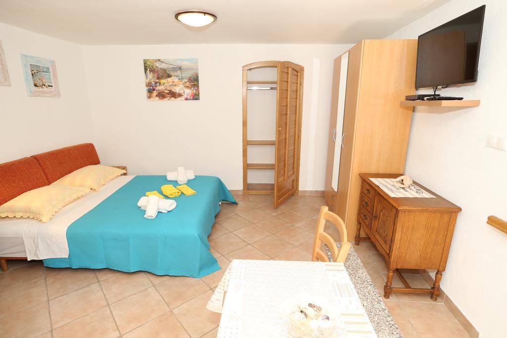 Studio Apartment Tea Baška Eksteriør billede