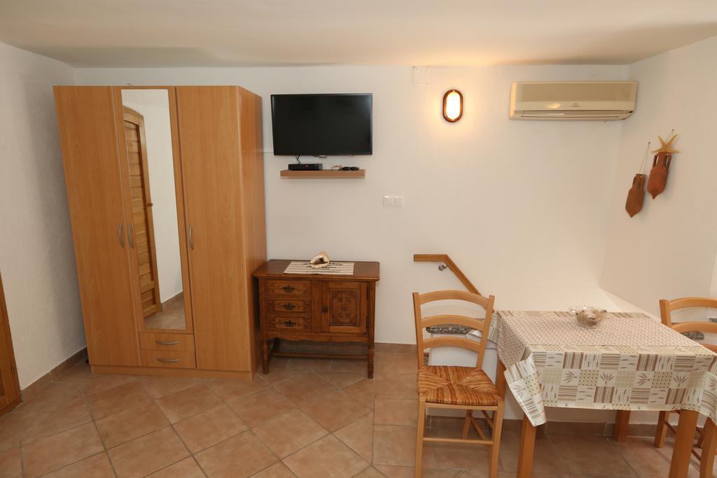 Studio Apartment Tea Baška Eksteriør billede